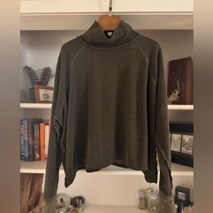 Free People / Cozy Olive Slouchy Turtle Neck - Sz. Small